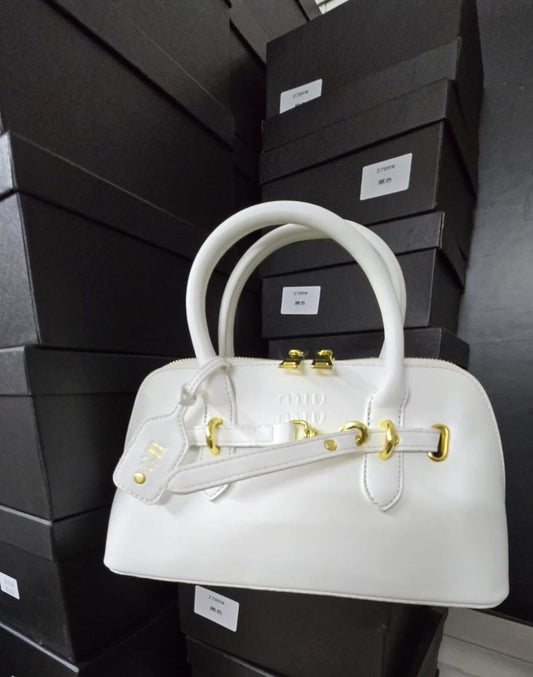 Miu Miu !!//Aventure mini Nappa