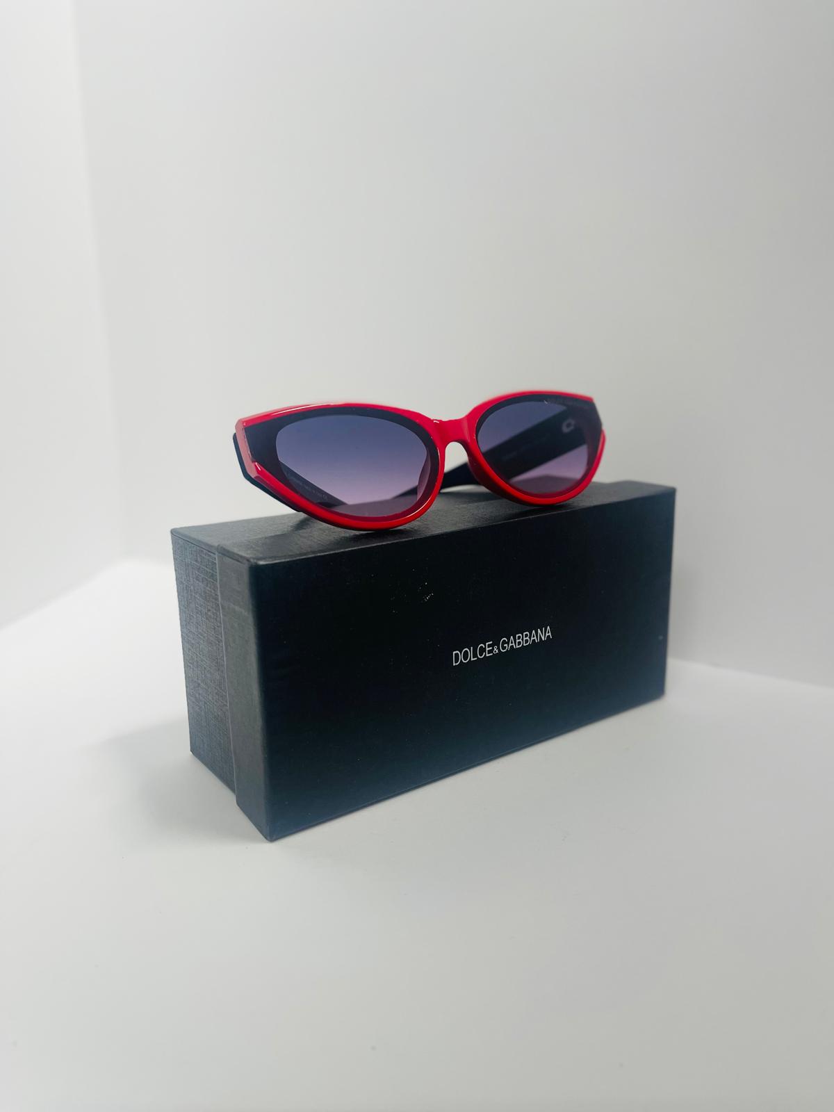 Dolce Gabana /Caja , Estuché y Paño